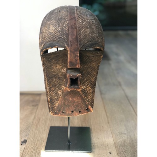 Maschera vintage tribale