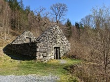 Photo A3 An old barn in