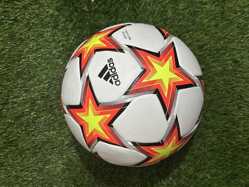 Pallone calcio finale uefa - finale,