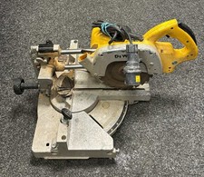 DeWALT DW700-LX seghetto