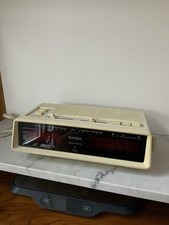 Vintage Saba electronic ELC clock LED radiosveglia orologio radio funzionante