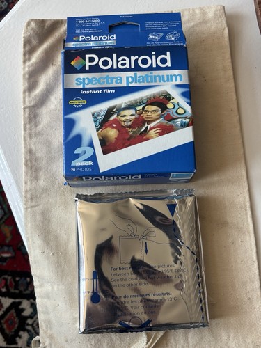 One pack polaroid spectra - one,