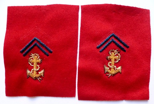 Pattes col troupes - de,