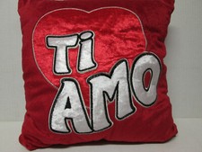 SV 177- CUSCINO in  PELUCHE RICAMATO 30x30 Amore S.Valentino  TI AMO