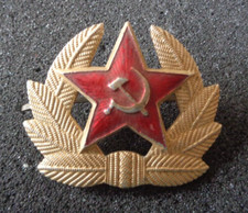 FREGIO BERRETTO O CAPPELLO