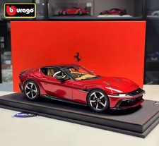 Modellino auto scala Bburago