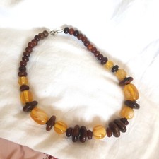 Collana di perline stile