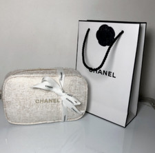 Pochette da toeletta Chanel