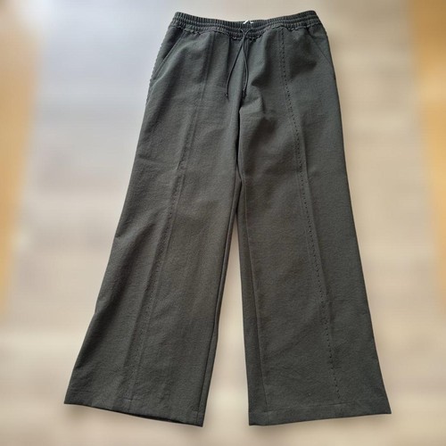 Pantaloni larghi kaki usati