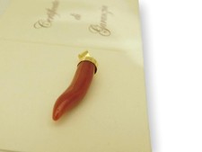 Ciondolo corno corallo in pietra preziosa portafortuna oro 18k 750 anni da donna