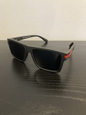 Occhiali da sole Prada Linea