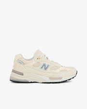 NEW BALANCE 992 “Calcium”