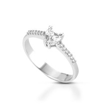ANELLO SOLITARIO IN ORO BIANCO