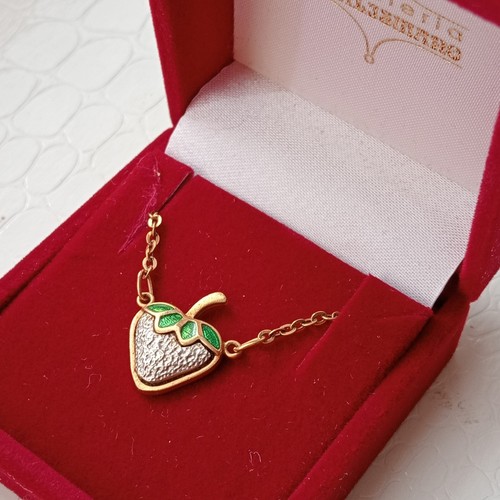 Collana con ciondolo - con,