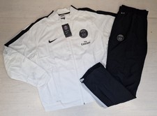 10533 NIKE PARIS SAINT GERMAIN