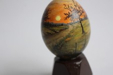 Uovo dipinto sera d'autunno