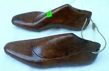 189. COPPIA DI ANTICHE FORME N° 42 IN LEGNO PER SCARPE PER CIABATTINO CALZOLAIO