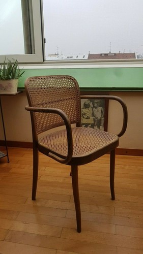 Poltroncina con braccioli