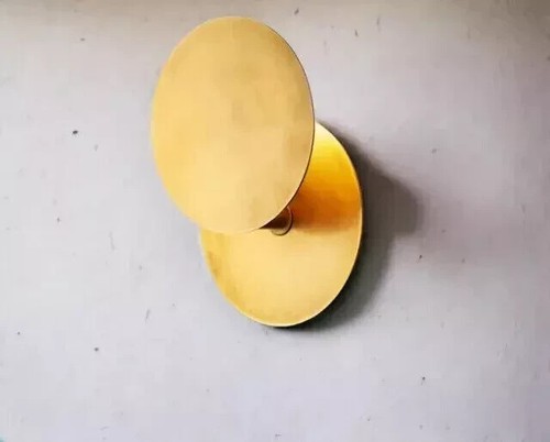 Uno luce metà secolo - metà,