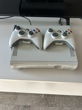 XBOX 360 ARCADE COLORE BIANCO COMPLETA HDMI PADALIMENTATORE PEN DRIVE 64GB, HDMI