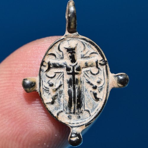Antico crocifisso sirolo - di,