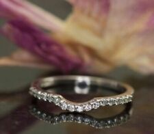 Fede nuziale curva in oro bianco 14 carati con diamanti taglio tondo 0,25 ct ...