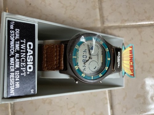 Raro orologio digitale