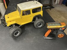 Tamiya CR01 Cingolato Toyota