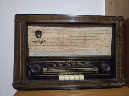 Radio vega valvole 105 - radio, a