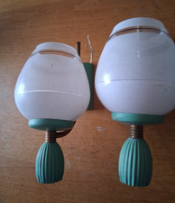 COPPIA DI APPLIQUE DA PARTE ANNI 50 IN OTTONE ED IN VETRO OPALINE  VEDI FOTO