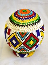 uovo di struzzo con perline