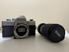 Minolta SRT 200 con obiettivo