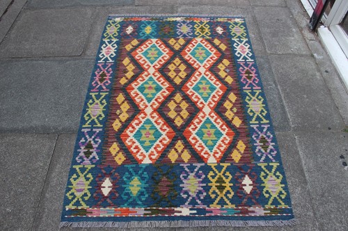 Tappeto kilim vintage fatto - kilim,
