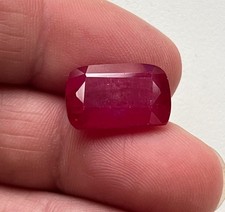 Rubino 9,75 ct 100% naturale