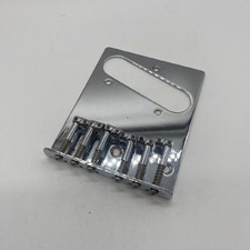 Ponte tremolo cromato per chitarra elettrica usato larghezza 80 mm, con viti