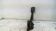 6PV01083410 PEDAL ACELERADOR /