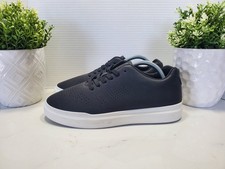 Perry Ellis Portfolio Sneakers