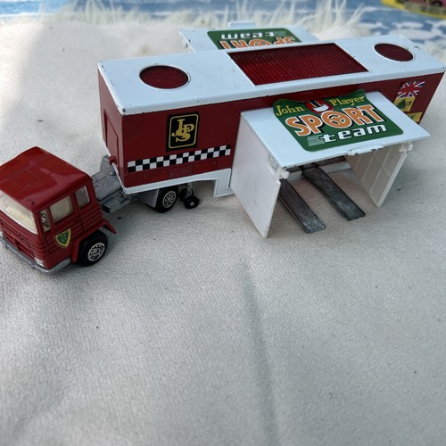 Non majorette matchbox - non,