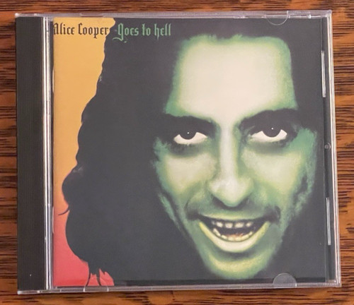 Alice cooper 1976 goes - alice,