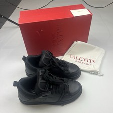 Scarpe da ginnastica Valentino Garavani Open Skate in pelle nera UK8 nuove, con scatola