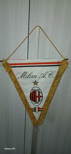 Gagliardetto milan autografato - gagliardetto,