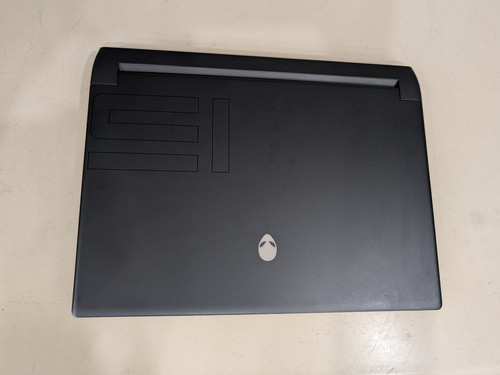 Alienware m15 ryzen - ryzen, edition