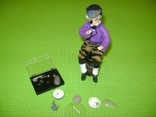 FIGURINE EN TISSU HORLOGER