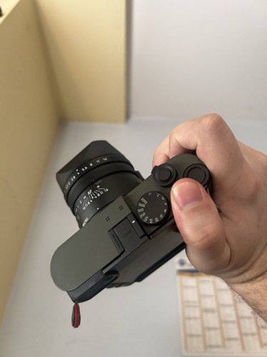 Leica reporter - q2,