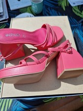 SANDALI nuovi con scatola