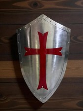 Scudo in acciaio cavaliere