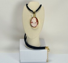 CIONDOLO IN ARGENTO 925 DORATO CON PERLE E CAMMEO IN CORNEOLA VOLTO AGDV 0172