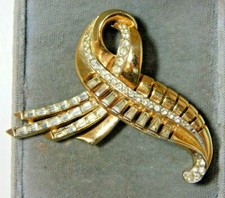 Vintage CORO Pegasus Firmato