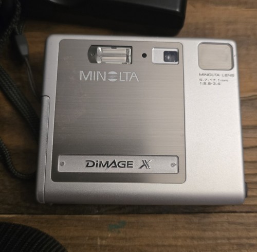 Fotocamera digitale compatta