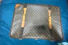 Louis Vuitton Monogram Canvas